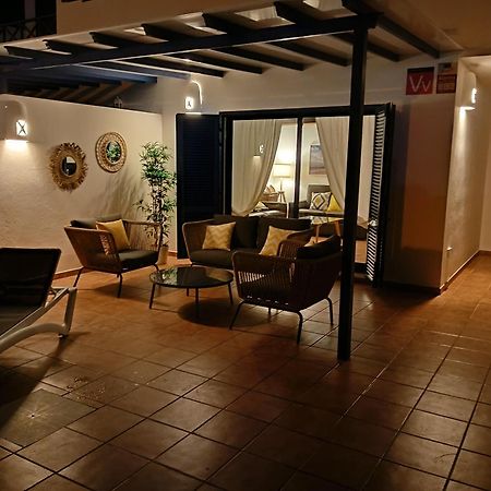 Villa Optimist Rubicon Piscina Climatizable, Frente Al Mar プラヤ・ブランカ エクステリア 写真