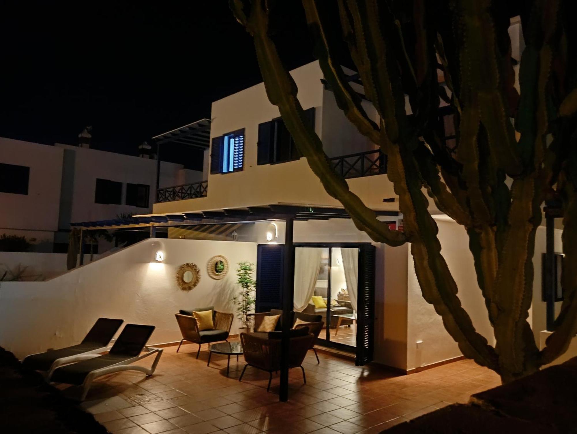Villa Optimist Rubicon Piscina Climatizable, Frente Al Mar プラヤ・ブランカ エクステリア 写真